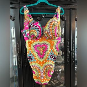 Underwire bra, swimsuit top